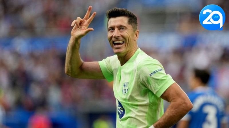 Tiền đạo Robert Lewandowski